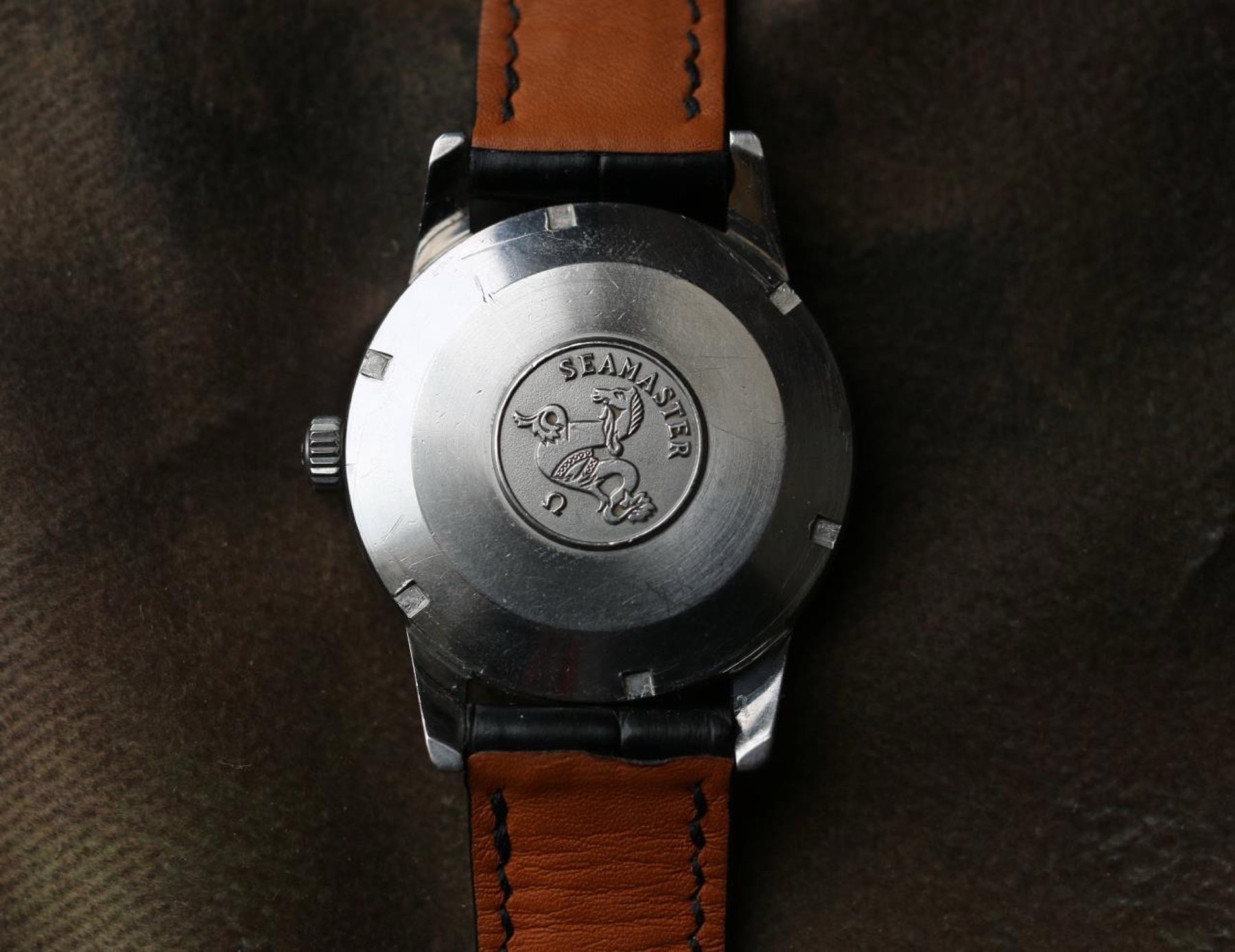 Omega Seamaster detail photograph, view 4